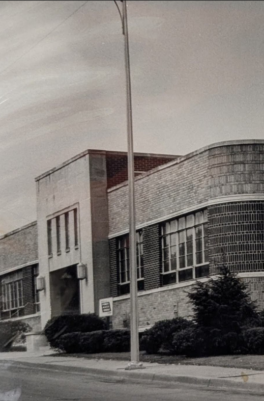 A photo of the old building housing the Shelbyville Power and Water System offices