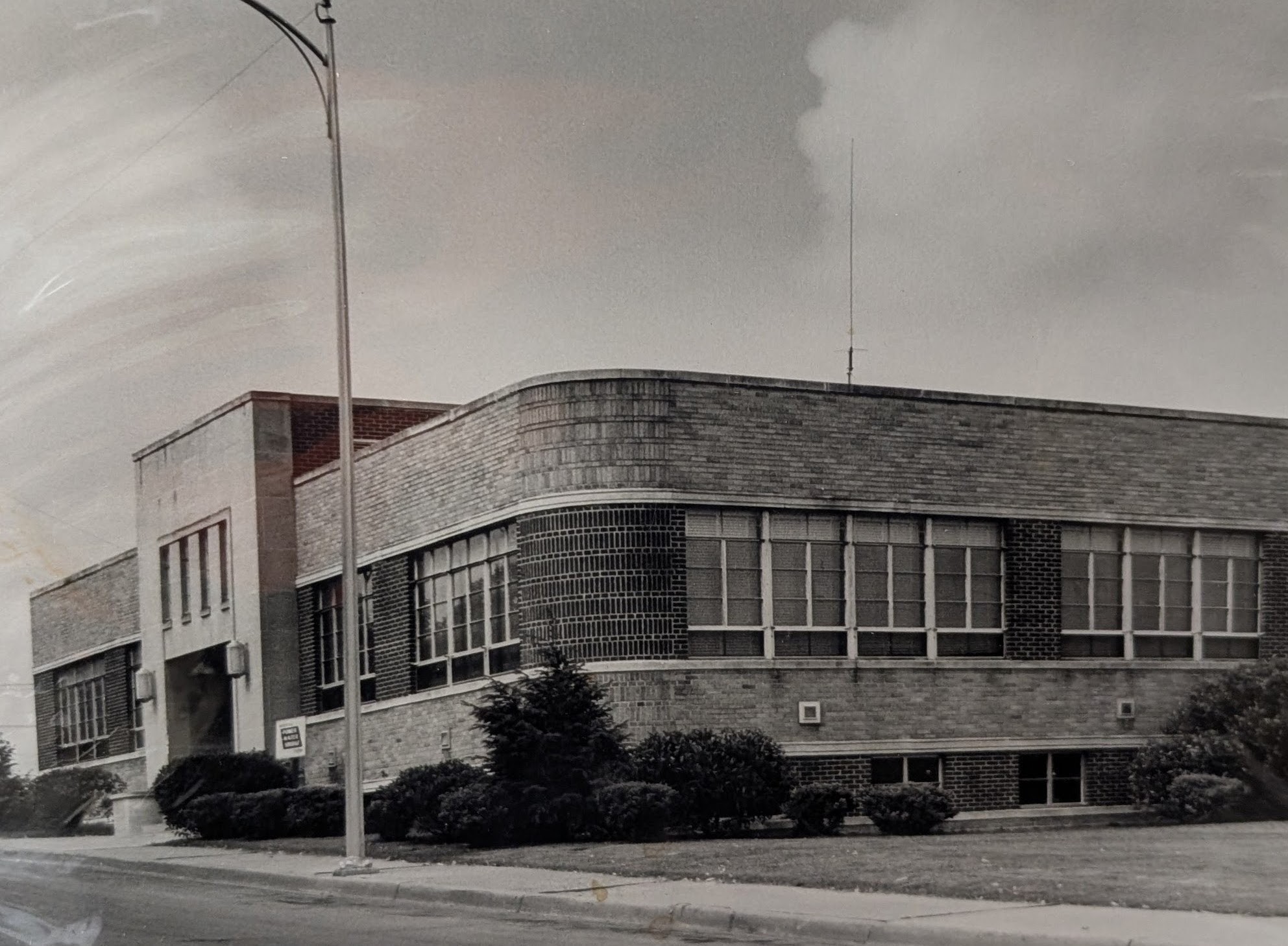 An old photo of the Shelbyville Power System building